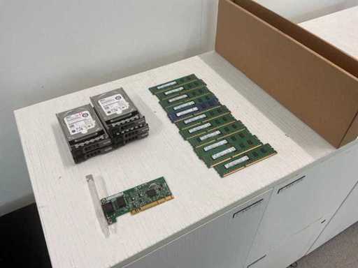 Carduri de memorie și hard disk-uri