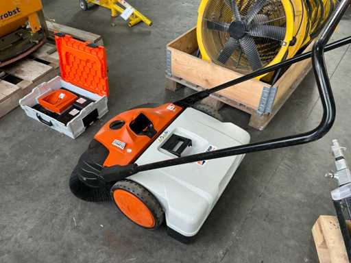 2021 Stihl KGA 770 Balayeuse sans fil