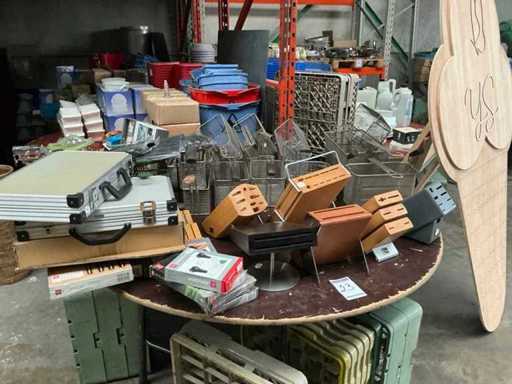 Partij diverse horecabenodigheden