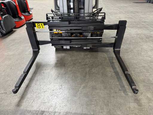 Positionneur de fourche Durwen 2017 de 160 cm de large FEM2 1 000 kg - 2 500 kg 