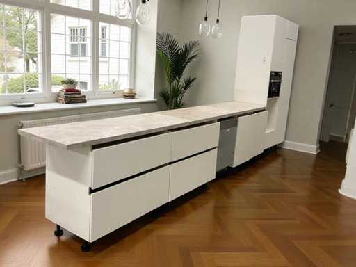 Brugman Rechtopgestelde showroomkeuken