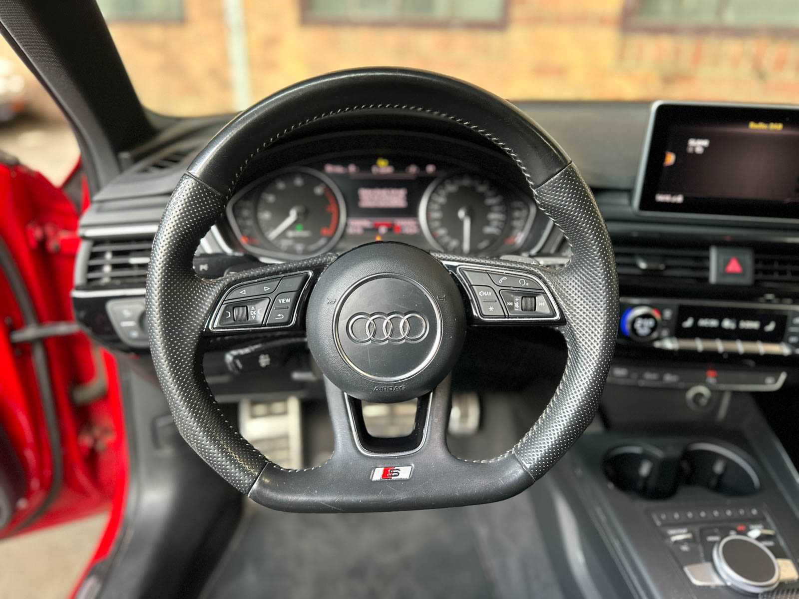 Audi A4 Avant 2.0 T g-tron Design Pro Line Plus 170pk 2018, R-401-VV