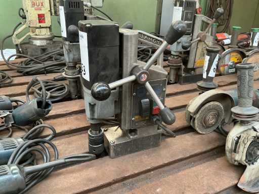 Perceuse magnétique Jancy Slugger