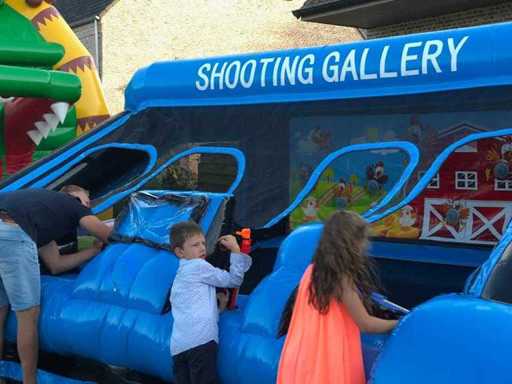 Gonfiabili JB - Poligono di tiro con armi e soffiatore