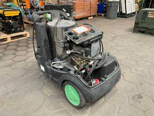 Aparat de spălat cu presiune