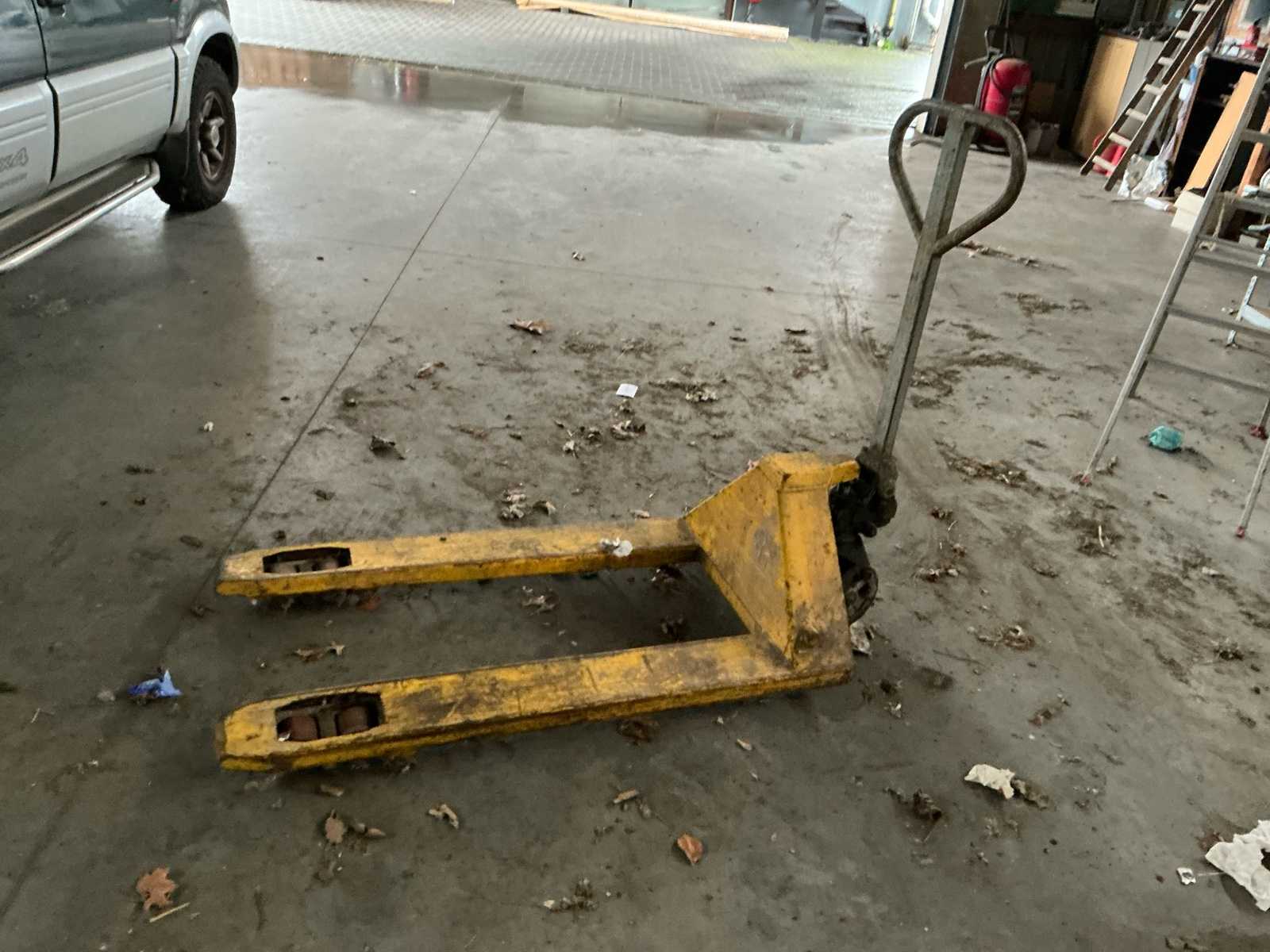 Hand pallet truck Hand hydraulic pallet truck