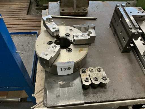 3-Jaw Chuck