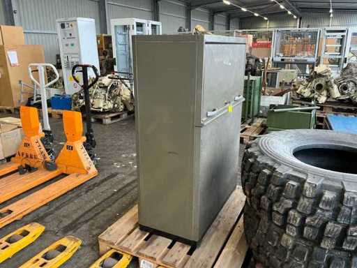 Dulapul pentru ulei Strager