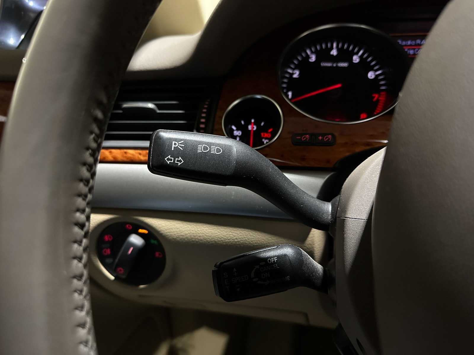 Audi A8 4.2 quattro Pro Line 350pk 2007, 25-XH-VZ