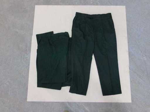 Mieszanka spodni mundurowych, równie dobra jak nowa/używana (R13) (83x)