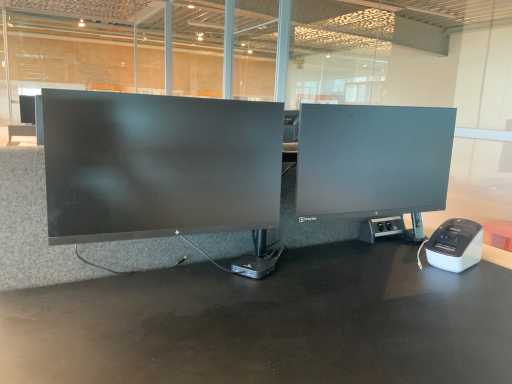 HP E27 G4 27” Monitor (2x)