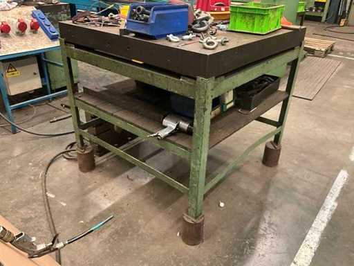 Table de travail en métal lourd