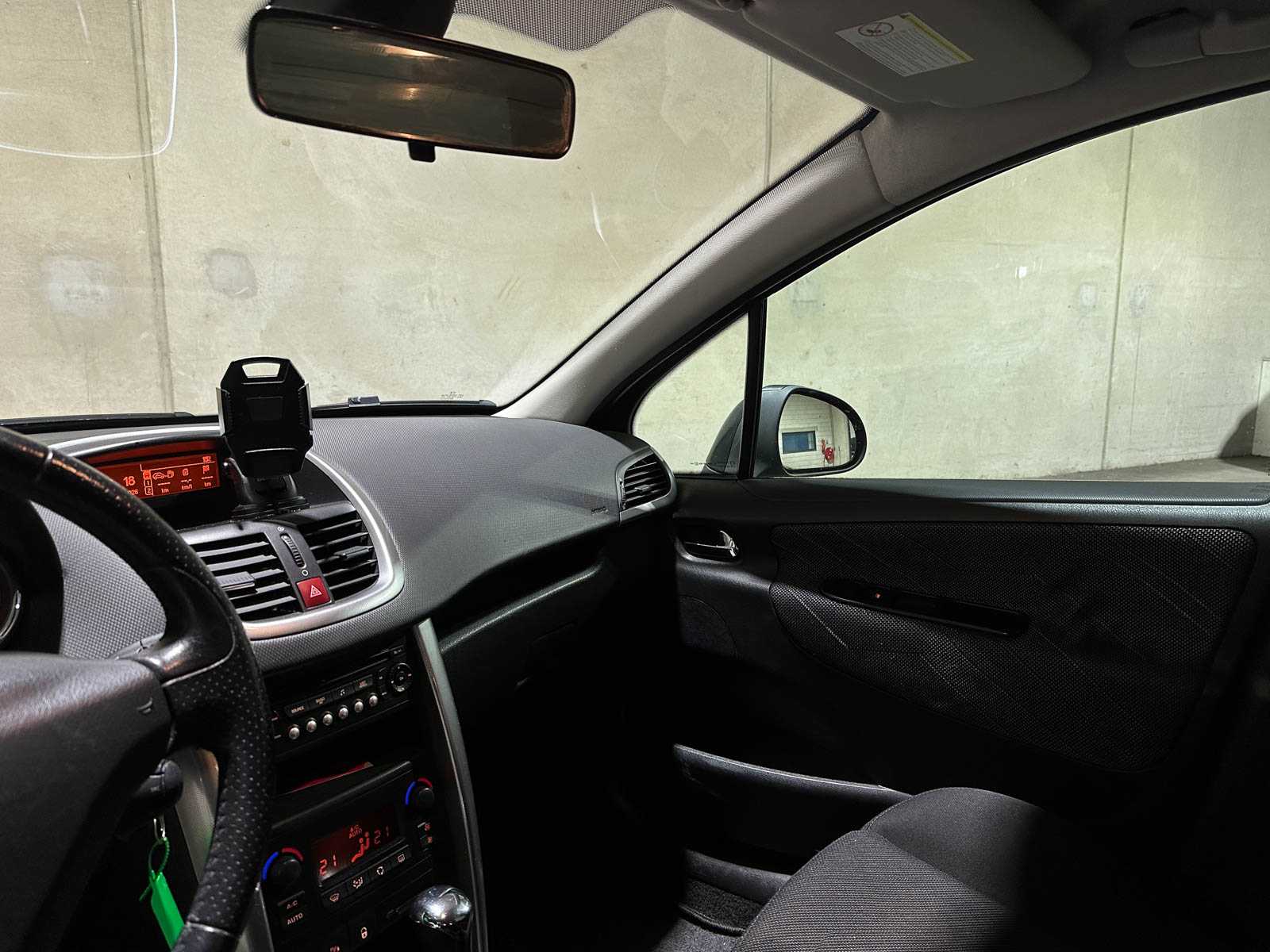 Peugeot 207 SW 1.6 VTi XS 120pk 2008, 5-TSZ-04