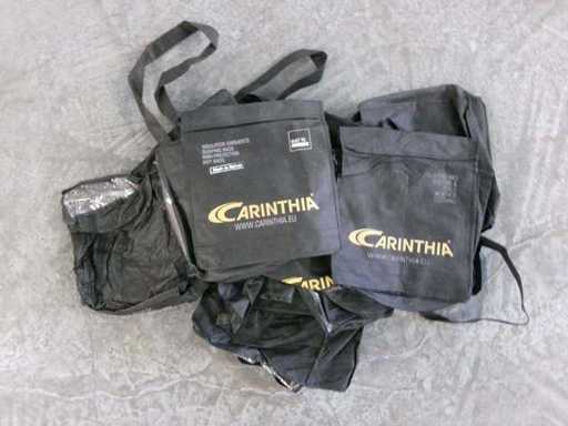 Borsa Carinthia Crossbody, praticamente nuova/usata (R16) (65x)