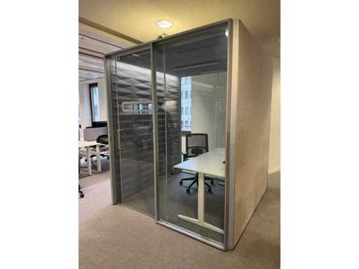 Akoestische cabine / Phone booth