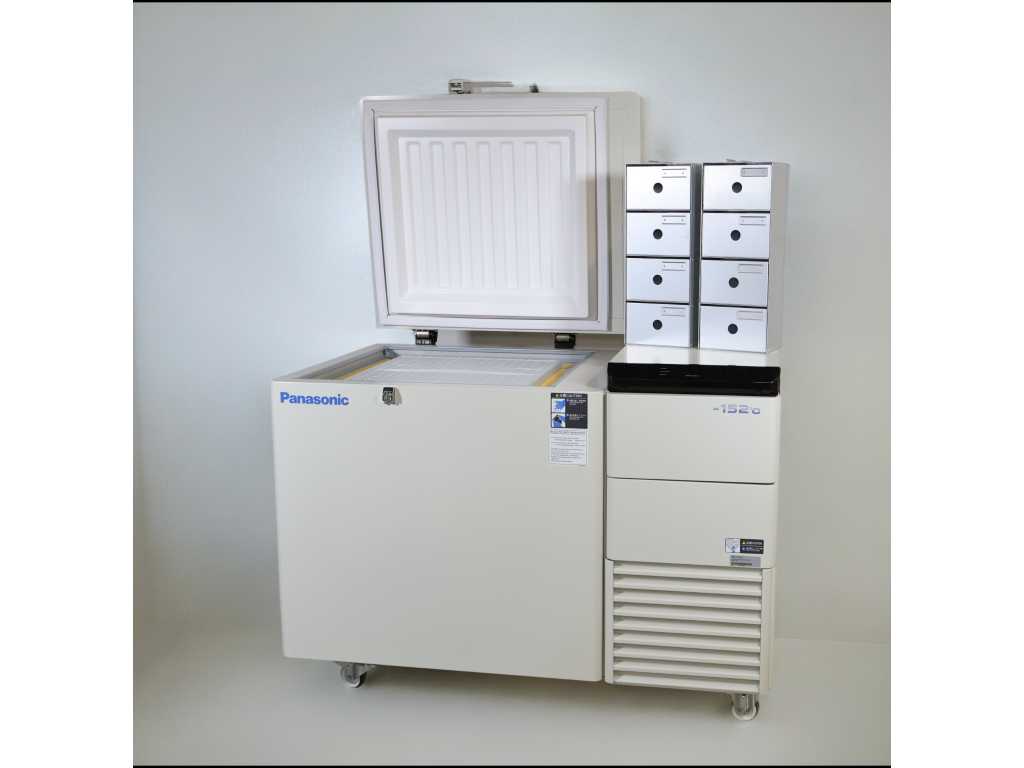 Laboratory equipment: Panasonic freezers, incubators, centrifuges