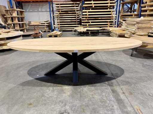 Eiken ovaal eetkamertafel 260 cm