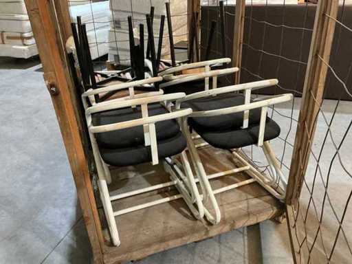 Diverse stoelen (12x)