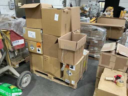 Série de pièces électriques