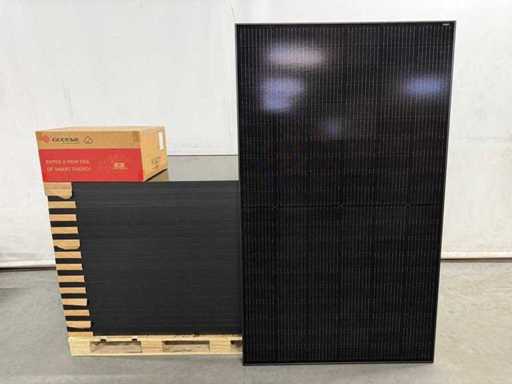 Ja Solar - set of 27 solar panels - Goodwe 10kW inverter