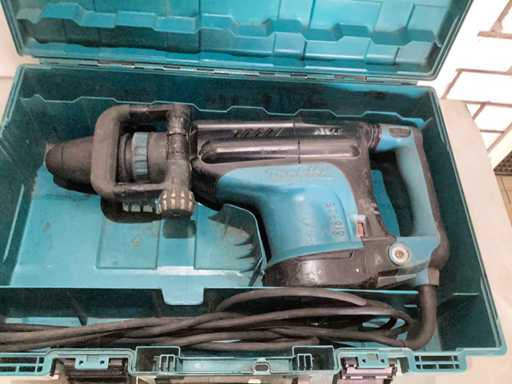 2018 MAKITA HM 1213 C Leistungshammer