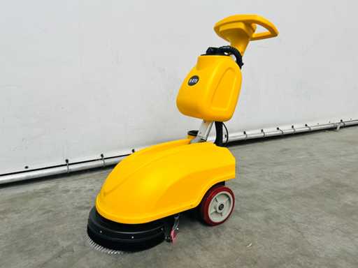 RTE - 2025 - FS30 - Vloerschrobzuigmachine