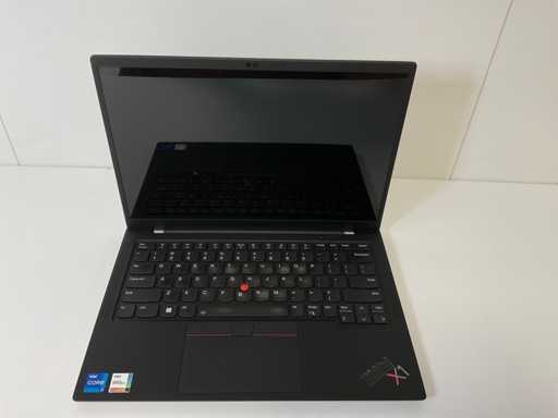 Lenovo ThinkPad X1 Carbon Gen 9 14", Core(TM) i7 11. generacji, 32 GB RAM, 256 GB NVMe Laptop