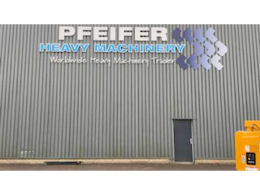 fcd50468-f305-4bb4-ad96-ac48e52af750.mp4