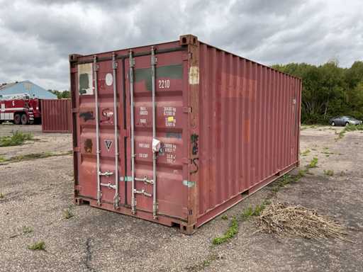 Shipping container