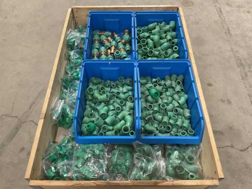 Batch of PP-R(CT) fittings