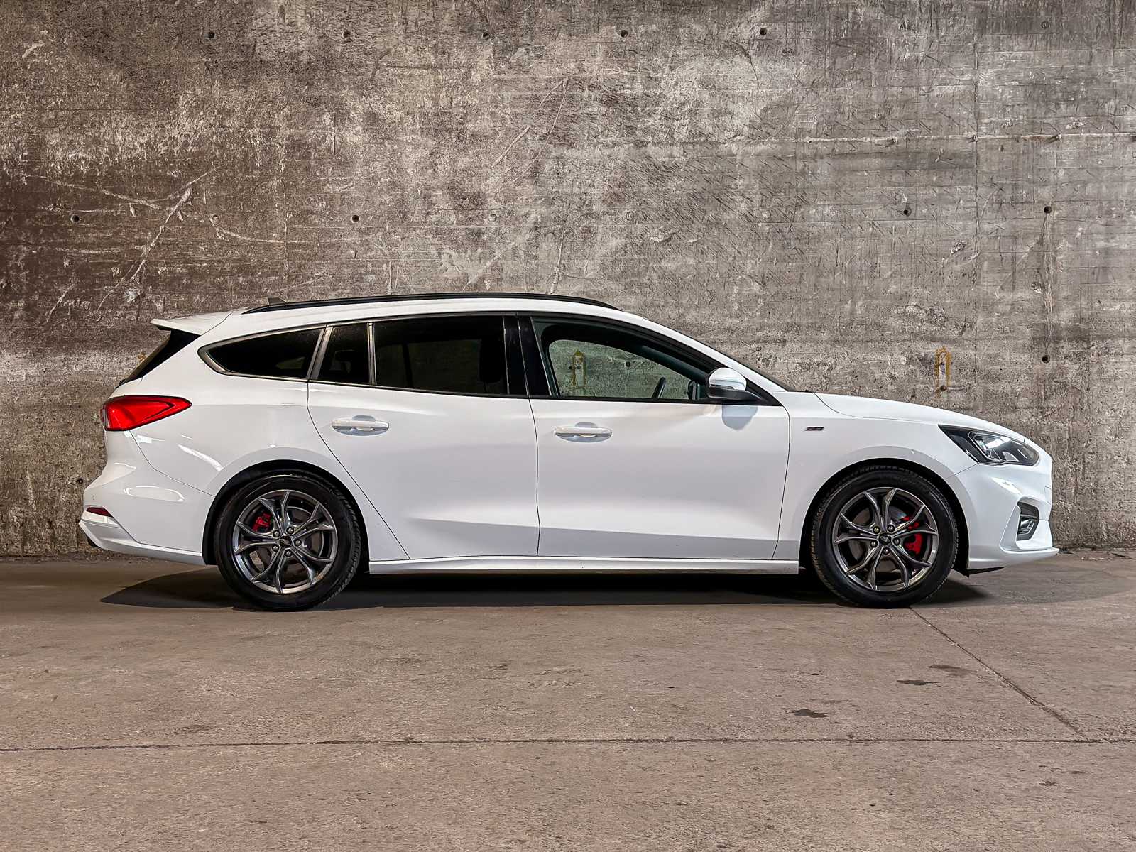 Ford Focus Wagon 1.0 EcoBoost Hybrid ST Line X Business 122pk 2021 (Origineel-NL+1 eigenaar) N-244-JG