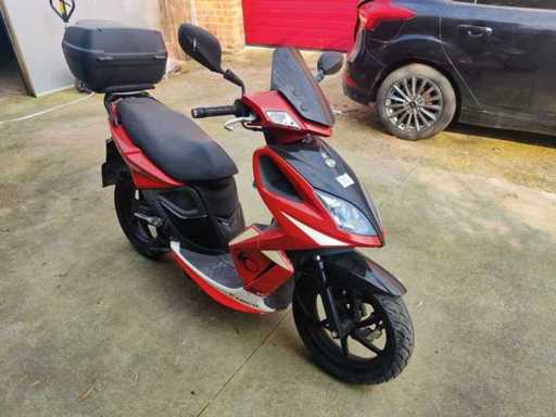 Kymco - Super 8 - Mobylettes légères et scooters motorisés légers