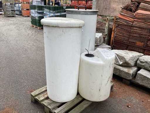Divers contenants en PVC (3x)