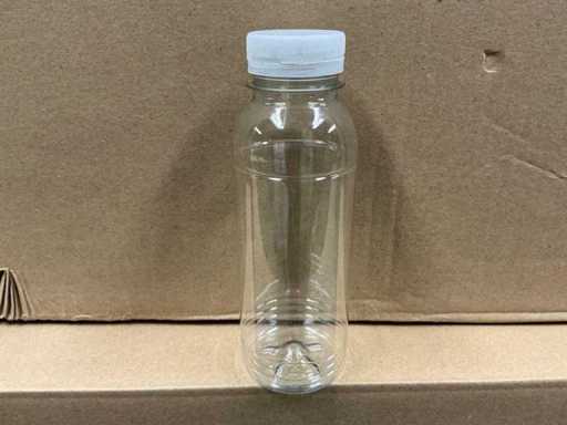 Partij plastic flessen met dop (720x)