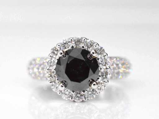 Inel de aur alb, diamante mari și diamant negru