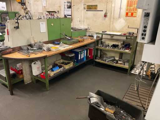 Werkbanken inclusief inhoud