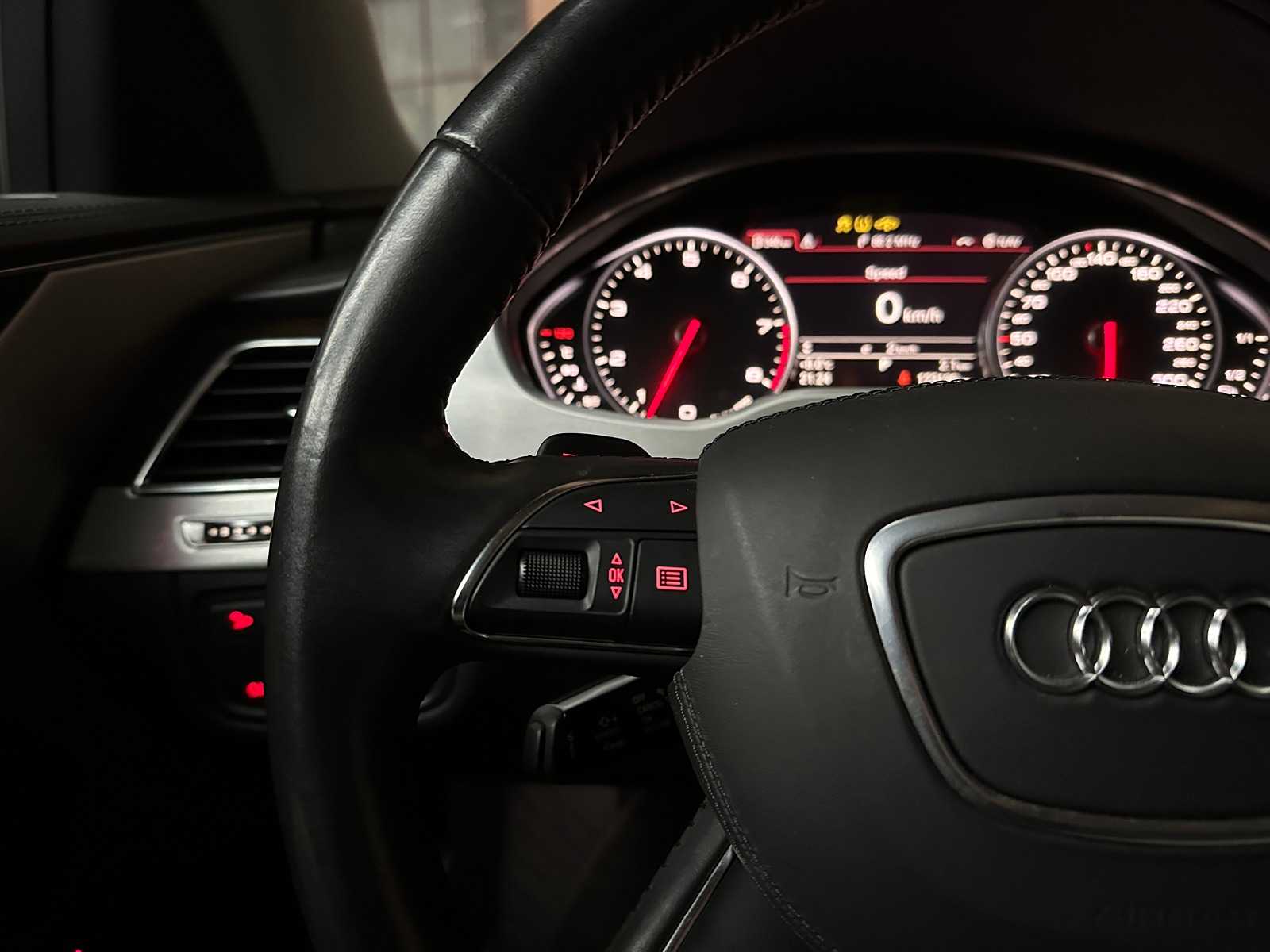 Audi A8 4.2 FSI V8 Quattro 372pk 2011