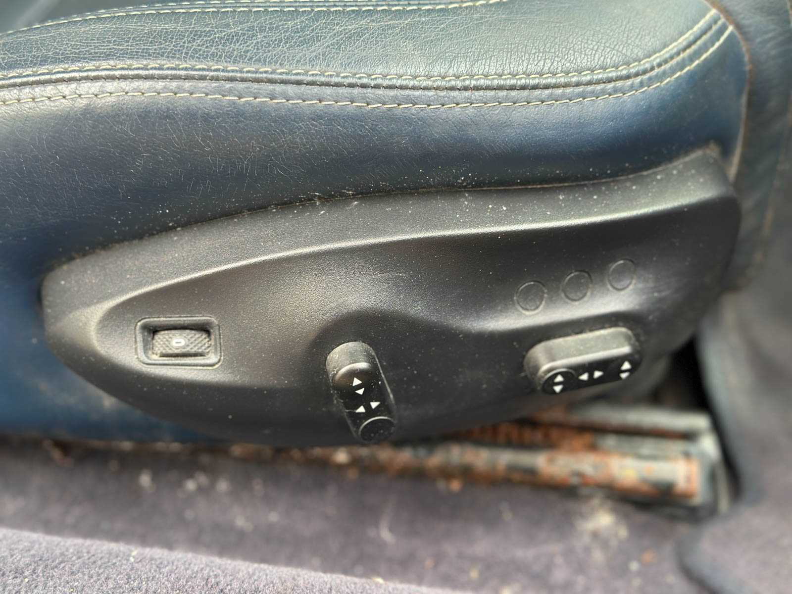 Maserati GranCabrio 4.7 V8 MC line 440pk 2012