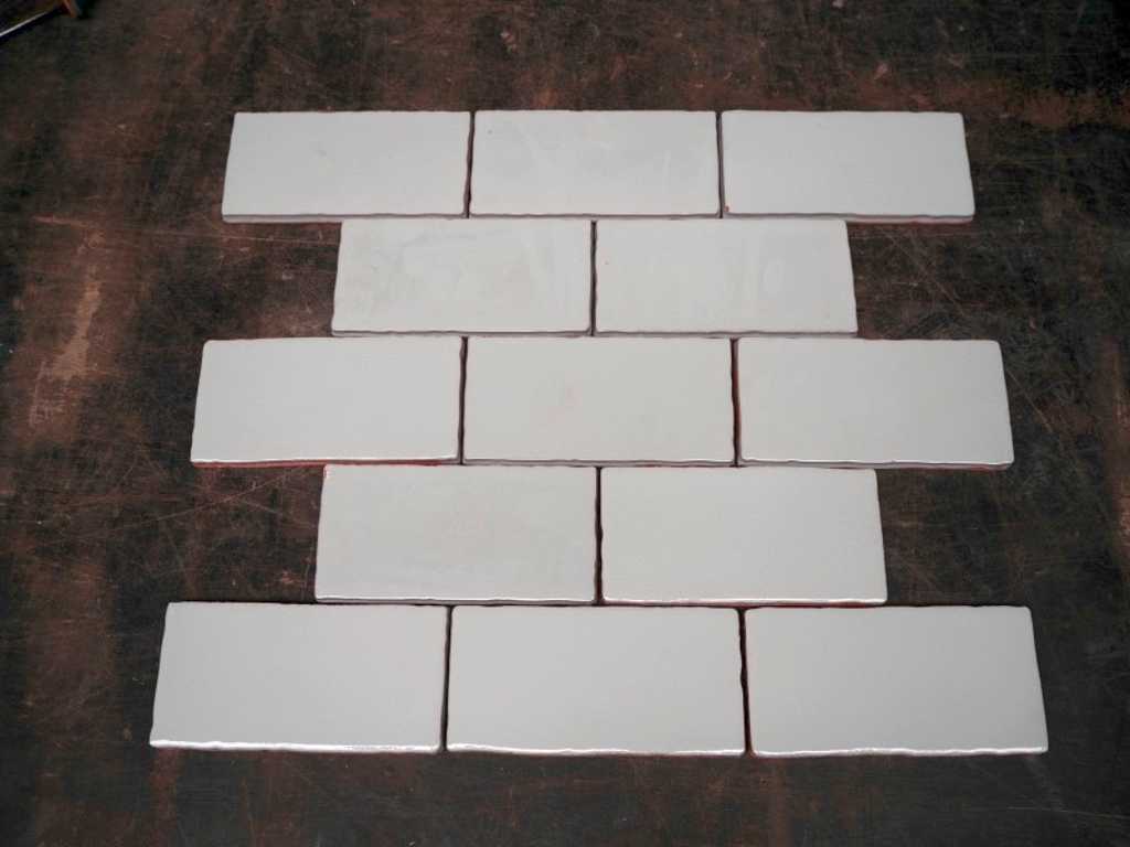 Ceramic tiles 30m²