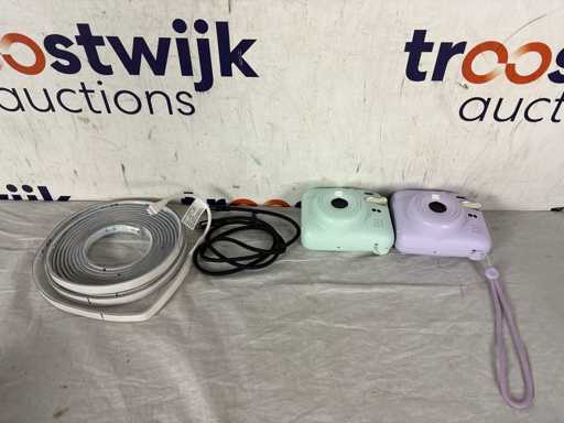 Philips Hue Solo – Lightstrip | Fujifilm Instax Mini 12 – Sofortkamera | Sitecom USB-C zu USB-C | Fujifilm Instax Mini 12 – Sofortbildkamera