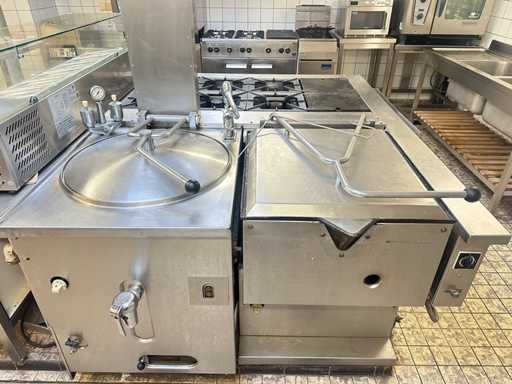 Kookeiland met diverse apparatuur