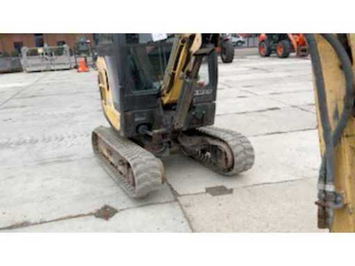 10842469-0839-4258-bd4d-c398f001e9ba.mp4