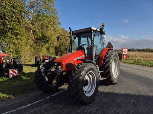 2006 Massey Ferguson 4235 Forsttraktor