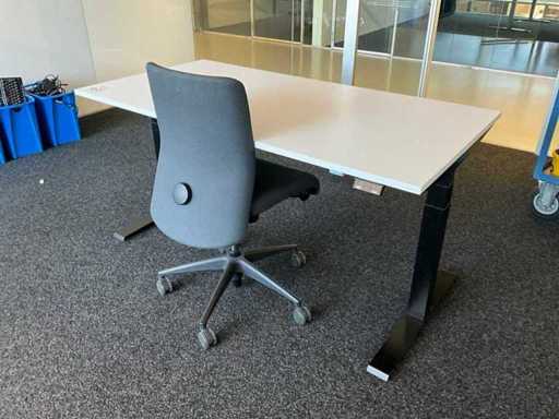 Desk with office chair and carcass