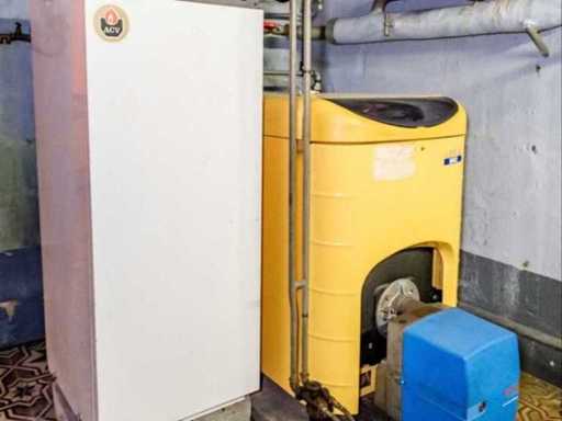 Oil boiler + oil tank 2500L