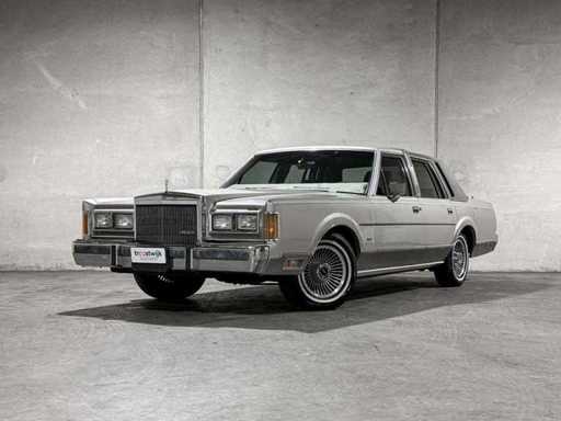 Lincoln Town Car 4.9 V8 Signature SD 160 ch 1989, K-946-BX
