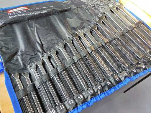 Stahlkaiser - Steek en ringsleutels 17 delig