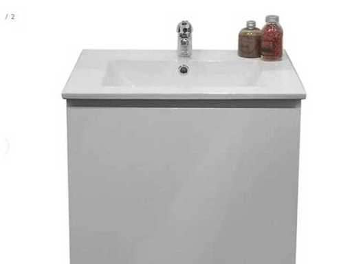 Liquidation of sanitary equipment