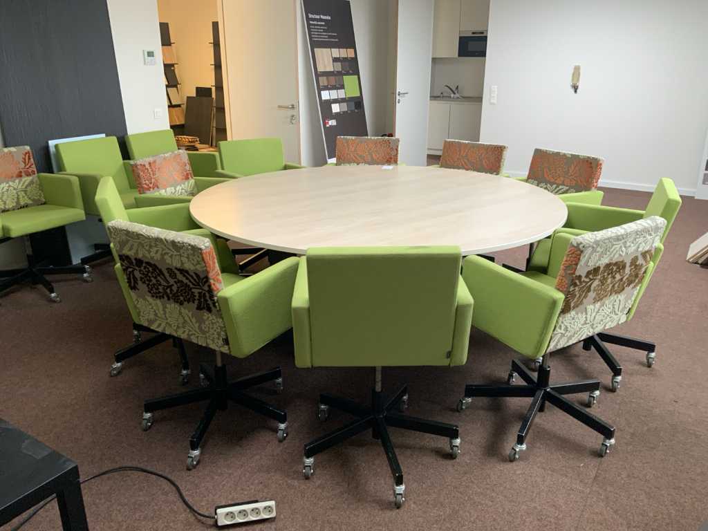 Round Conference Table with 13 armchairs Lensvelt