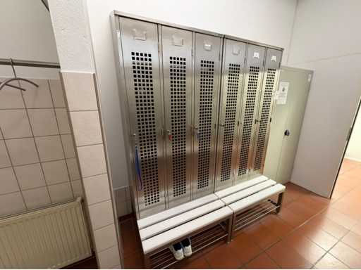 Inox locker (2x)